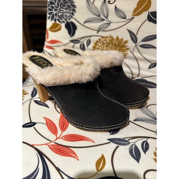 New italian suede mules - Picture 1 of 8